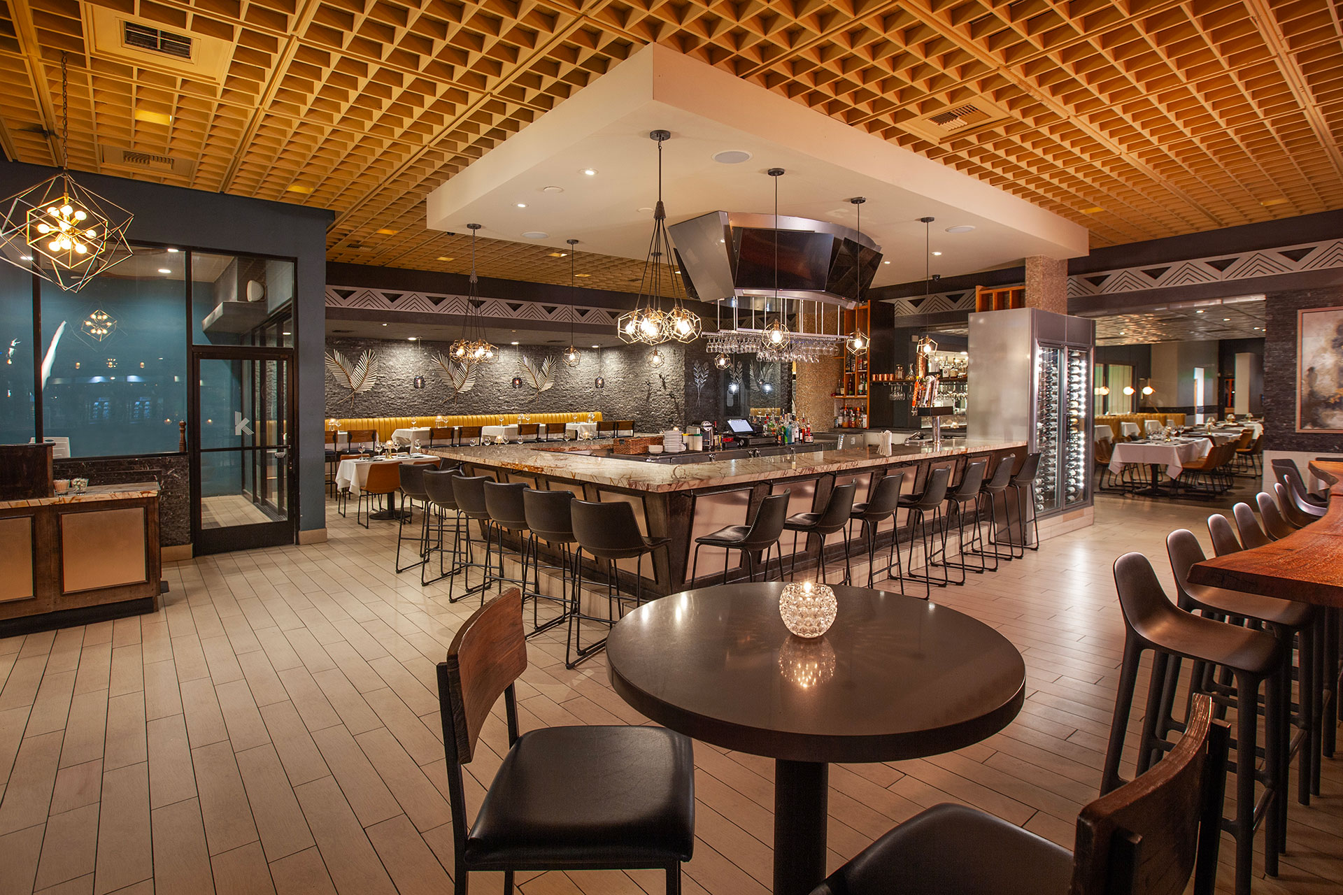 Kaiser Grille Bar